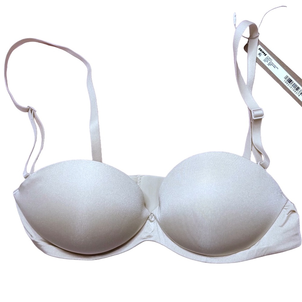 SKIMS Ultimate Push-Up Strapless Bra in Sand
